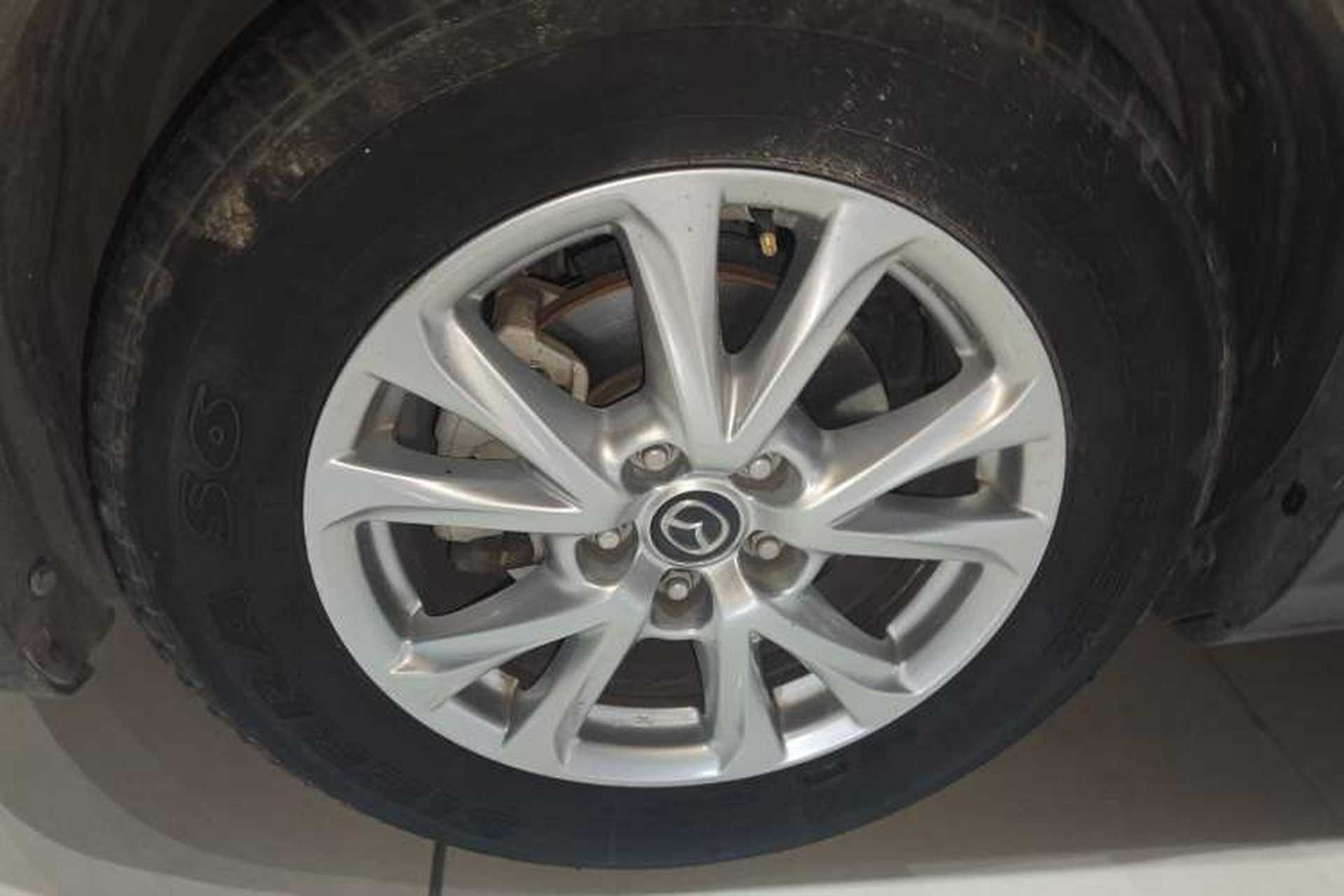 Used Mazda CX-4 2018 2.0L Automatic Two-Wheel Drive Blue Sky Dynamic Version China V Standard Left Front Wheel Hub