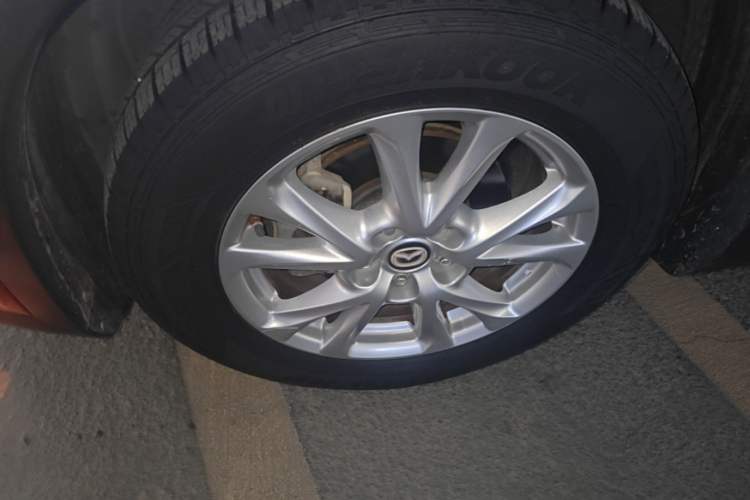 Used Mazda CX-4 2018 2.0L Automatic Two-Wheel Drive Blue Sky Exploration Version China V Standard Left Front Wheel Hub