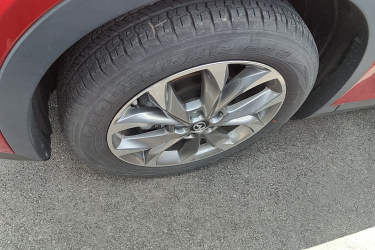 Used Mazda CX-4 2018 2.5L Automatic 4x4 Sky Blue Passion Tech Limited Edition Left Front Wheel Hub