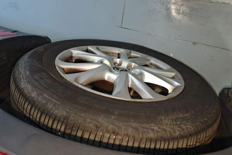 Used Mazda CX-4 2018 2.0L Automatic Two-Wheel Drive Blue Sky Luxury Edition Left Front Wheel Hub