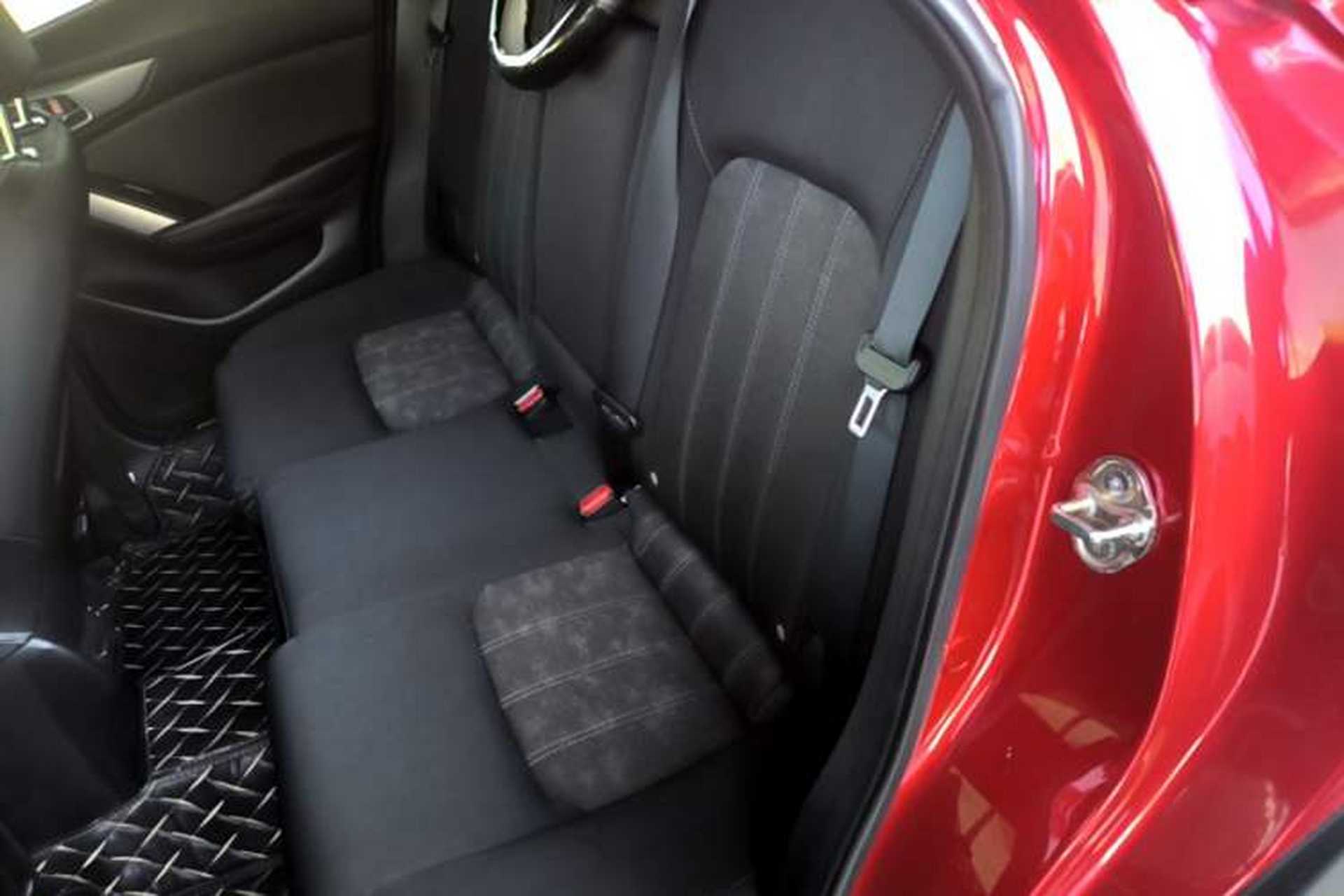 Used Mazda CX-4 2018 2.0L Automatic Two-Wheel Drive Blue Sky Exploration Version China V Standard Left Rear Seat