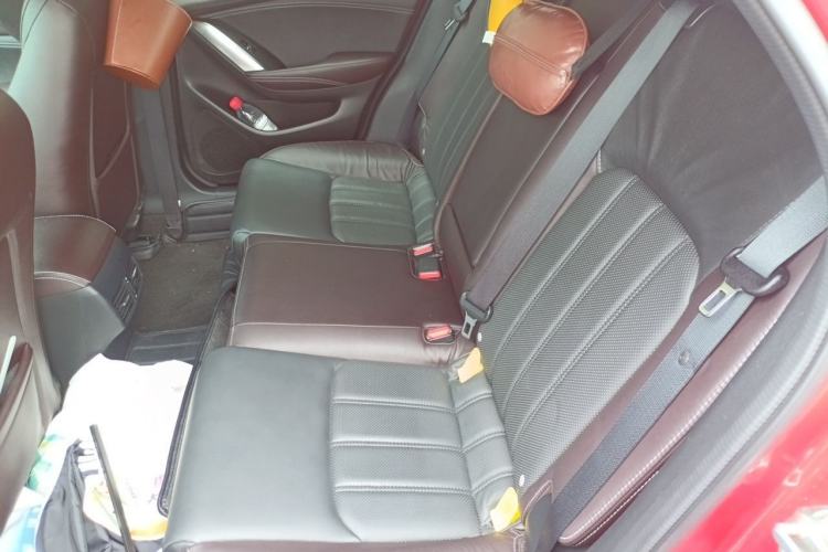Used Mazda CX-4 2018 2.0L Automatic Two-Wheel Drive Blue Sky Premium Upgrade Version China VI Standard Left Rear Seat