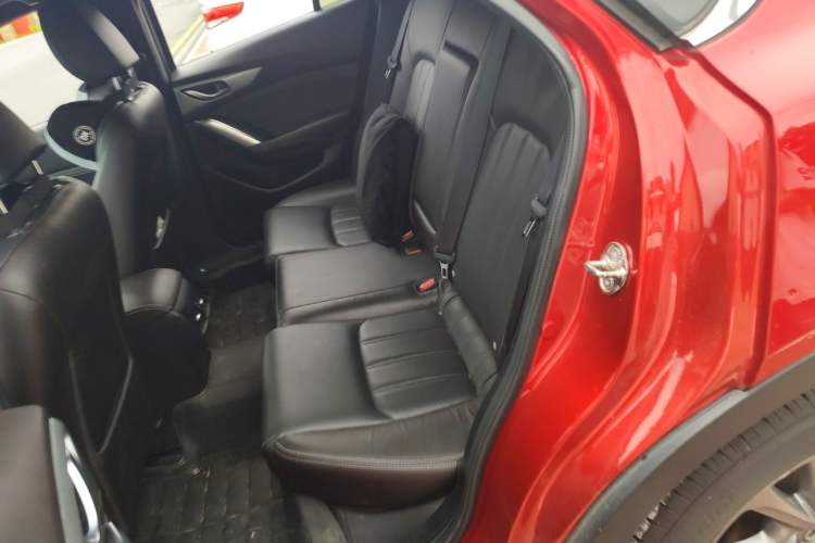 Used Mazda CX-4 2018 2.0L Automatic Two-Wheel Drive Blue Sky Premium Upgrade Version China V Standard Left Rear Seat