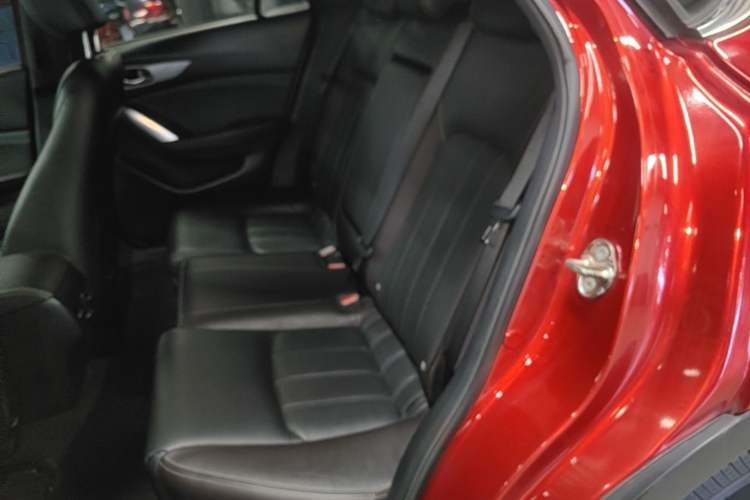 Used Mazda CX-4 2018 2.0L Automatic Two-Wheel Drive Blue Sky Premium Upgrade Version China V Standard Left Rear Seat