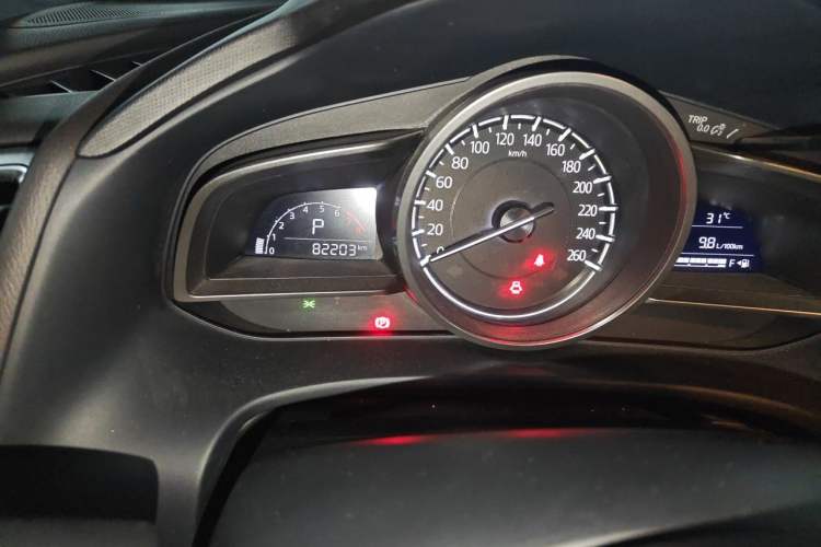 Used Mazda CX-4 2018 2.5L Automatic 4x4 Sky Blue Passion Tech Limited Edition Odometer Close Up