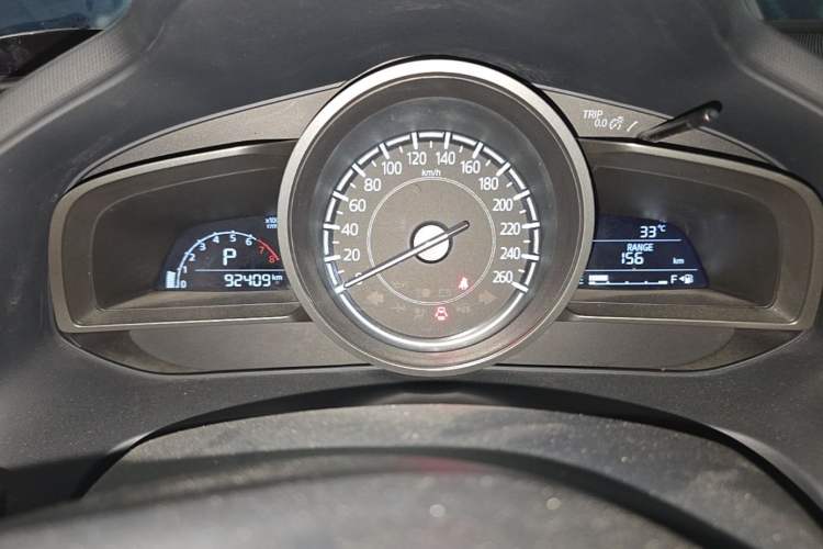 Used Mazda CX-4 2018 2.0L Automatic Two-Wheel Drive Blue Sky Dynamic Version China V Standard Odometer Close Up