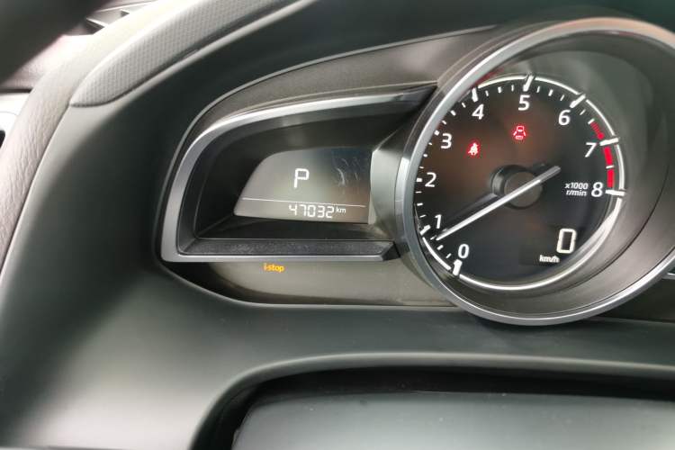 Used Mazda CX-4 2018 2.0L Automatic Two-Wheel Drive Blue Sky Leading Edition China V Standard Odometer Close Up