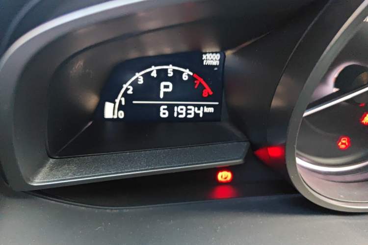 Used Mazda CX-4 2018 2.0L Automatic Two-Wheel Drive Blue Sky Dynamic Version China V Standard Odometer Close Up