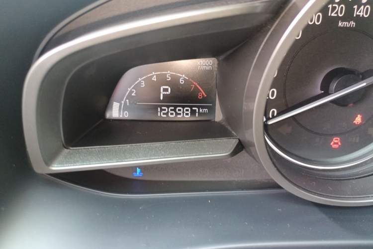 Used Mazda CX-4 2018 2.0L Automatic Two-Wheel Drive Blue Sky Premium Upgrade Version China VI Standard Odometer Close Up