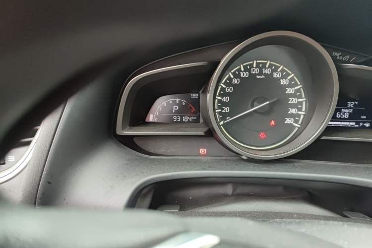Used Mazda CX-4 2018 2.0L Automatic Two-Wheel Drive Blue Sky Luxury Edition Odometer Close Up
