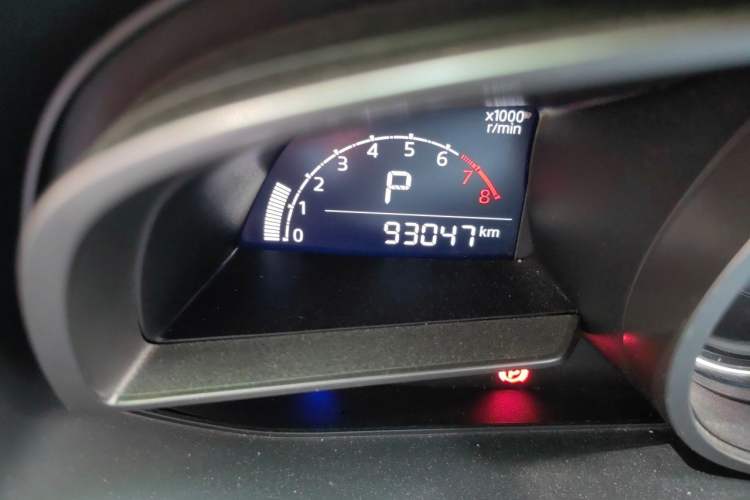 Used Mazda CX-4 2018 2.0L Automatic Two-Wheel Drive Blue Sky Dynamic Version China V Standard Odometer Close Up