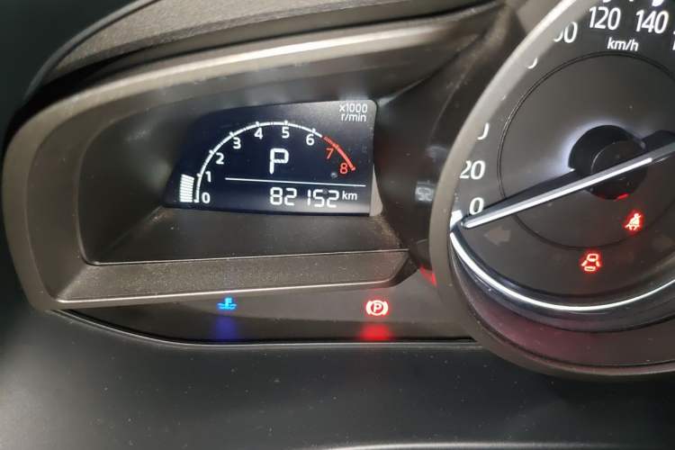 Used Mazda CX-4 2018 2.0L Automatic Two-Wheel Drive Blue Sky Dynamic Version China VI Standard Odometer Close Up
