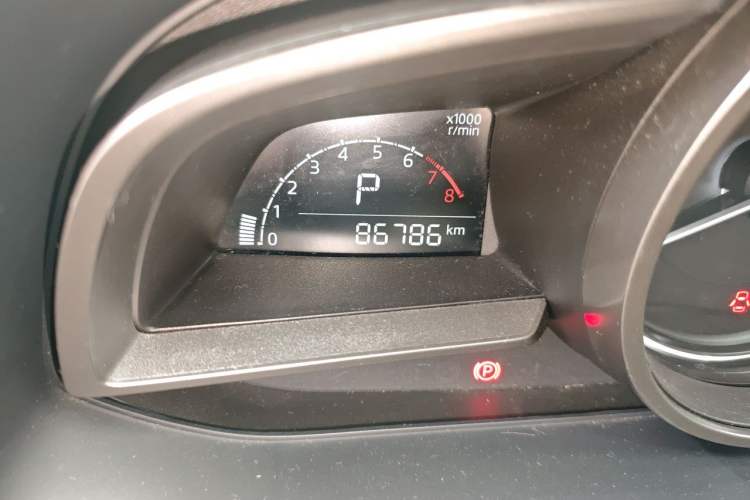 Used Mazda CX-4 2018 2.0L Automatic Two-Wheel Drive Blue Sky Dynamic Version China VI Standard Odometer Close Up