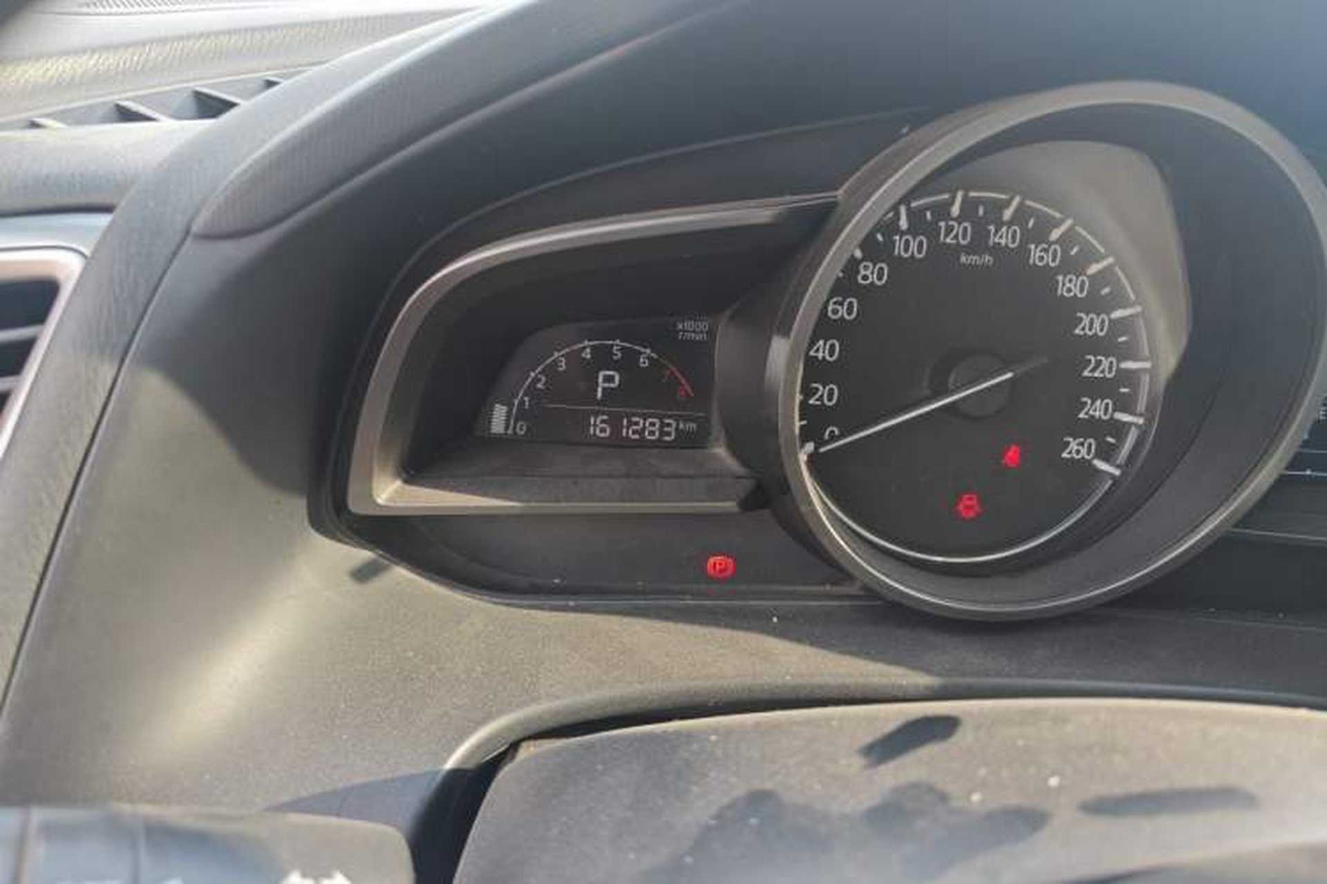 Used Mazda CX-4 2018 2.0L Automatic Two-Wheel Drive Blue Sky Dynamic Version China V Standard Odometer Close Up
