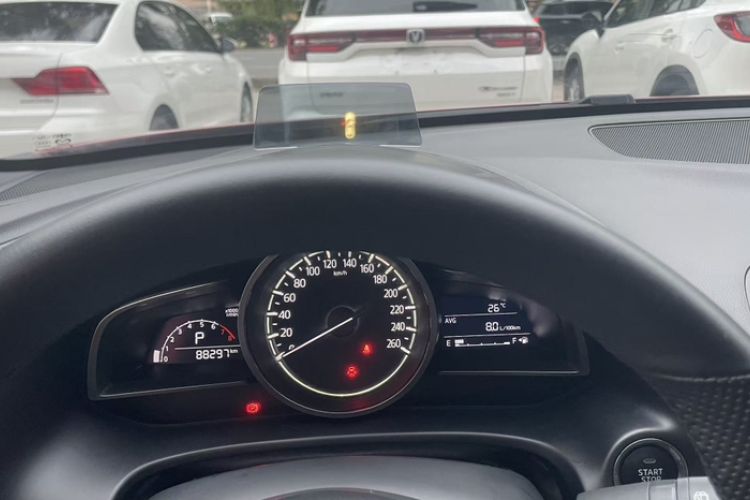 Used Mazda CX-4 2018 2.0L Automatic Two-Wheel Drive Blue Sky Exploration Version China V Standard Odometer Close Up