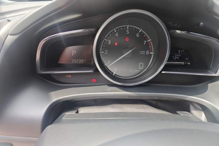 Used Mazda CX-4 2018 2.0L Automatic Two-Wheel Drive Blue Sky Leading Edition China V Standard Odometer Close Up