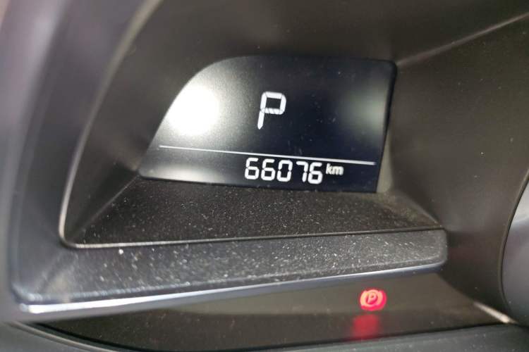 Used Mazda CX-4 2018 2.5L Automatic 4x4 Bluelight Fearless Edition China V Standard Odometer Close Up