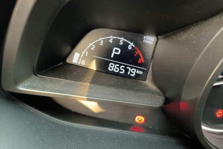 Used Mazda CX-4 2018 2.0L Automatic Two-Wheel Drive Blue Sky Dynamic Version China VI Standard Odometer Close Up