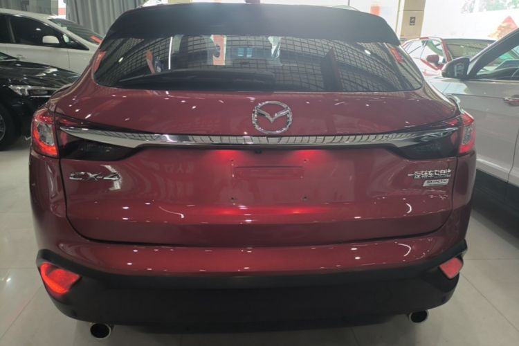 Used Mazda CX-4 2018 2.0L Automatic Two-Wheel Drive Blue Sky Premium Upgrade Version China V Standard Rear