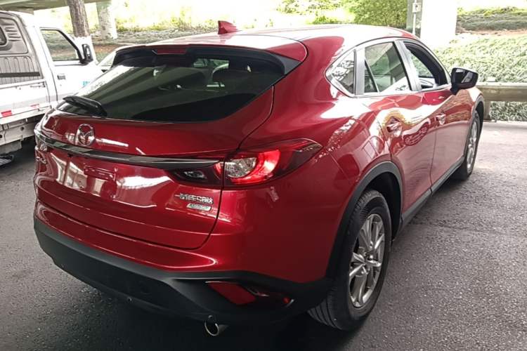 Used Mazda CX-4 2018 2.0L Automatic Two-Wheel Drive Blue Sky Premium Upgrade Version China VI Standard Rear Right 45 Deg