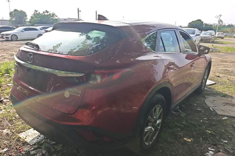 Used Mazda CX-4 2018 2.0L Automatic Two-Wheel Drive Blue Sky Dynamic Version China V Standard Rear Right 45 Deg