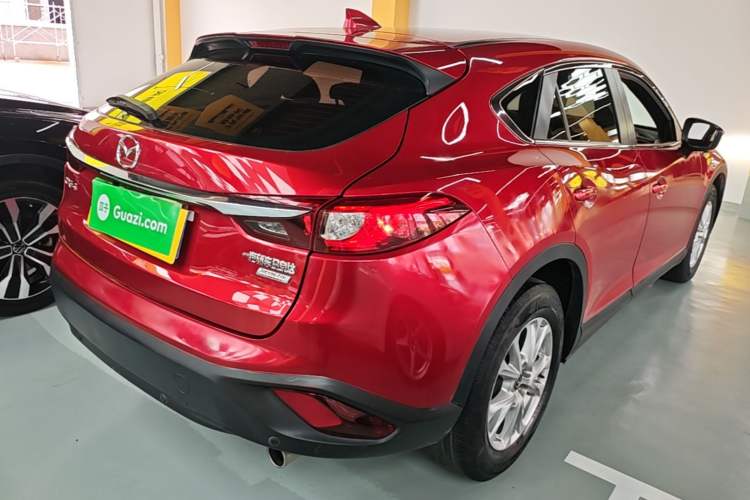 Used Mazda CX-4 2018 2.0L Automatic Two-Wheel Drive Blue Sky Dynamic Version China VI Standard Rear Right 45 Deg