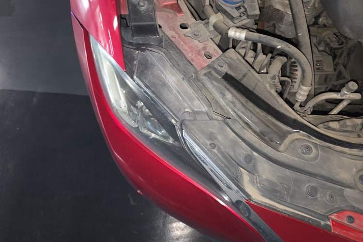Used Mazda CX-4 2018 2.0L Automatic Two-Wheel Drive Blue Sky Dynamic Version China V Standard Right Front Headlight
