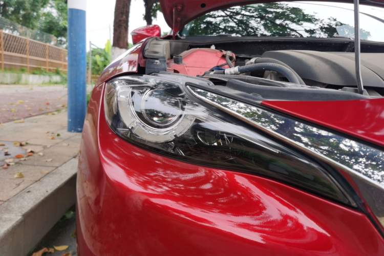 Used Mazda CX-4 2018 2.0L Automatic Two-Wheel Drive Blue Sky Leading Edition China V Standard Right Front Headlight