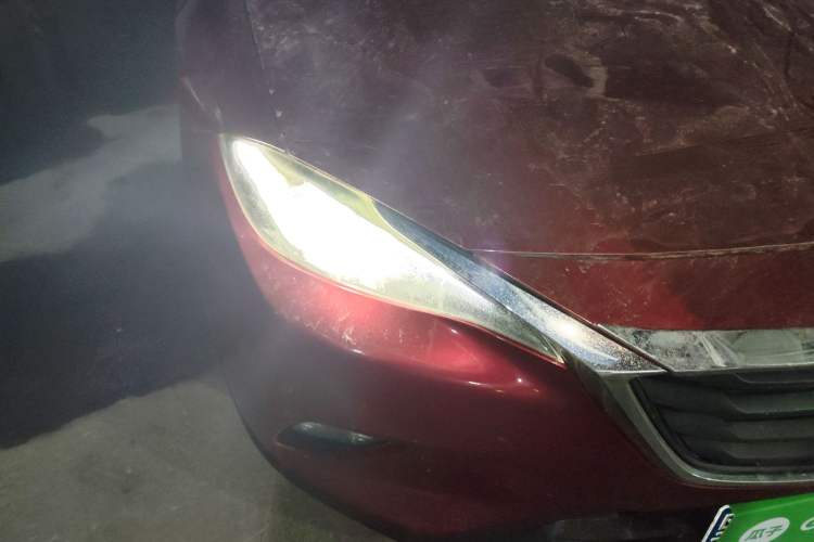 Used Mazda CX-4 2018 2.0L Automatic 2WD Blue Sky Exploration Edition China VI Standard Right Front Headlight