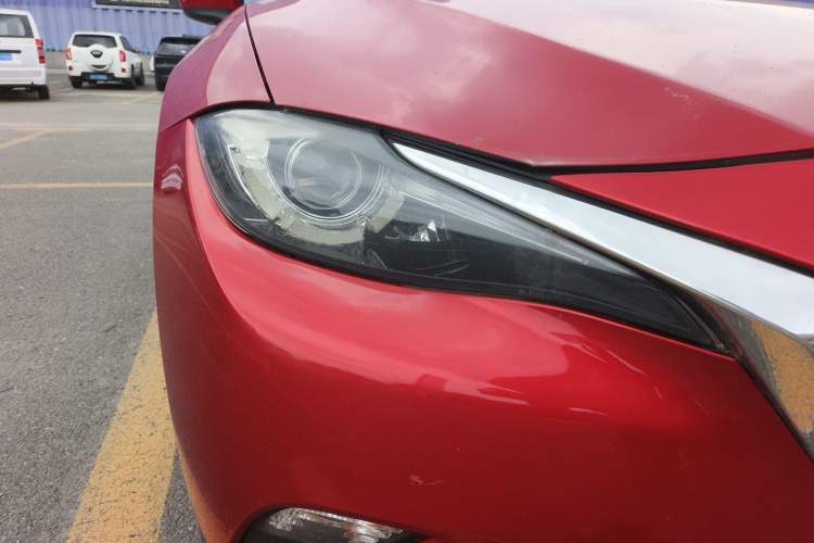 Used Mazda CX-4 2018 2.0L Automatic Two-Wheel Drive Blue Sky Dynamic Version China V Standard Right Front Headlight