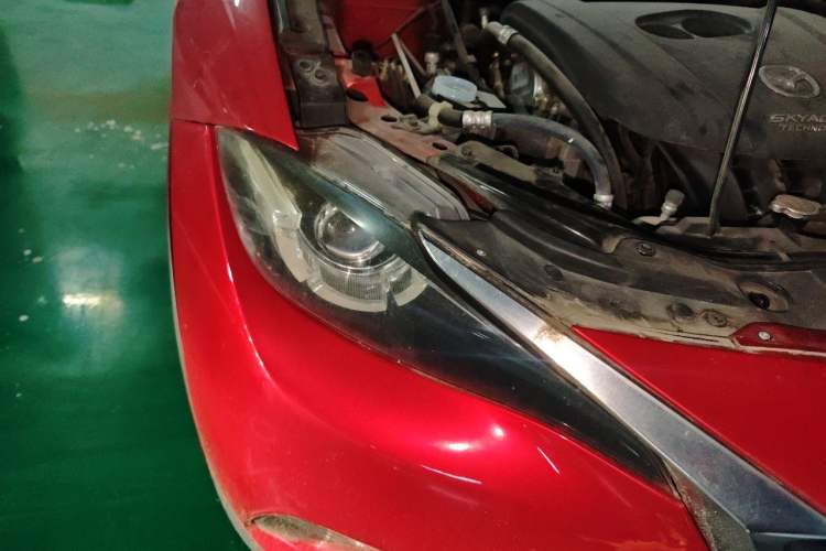 Used Mazda CX-4 2018 2.0L Automatic Two-Wheel Drive Blue Sky Exploration Version China V Standard Right Front Headlight