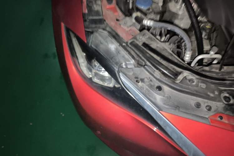 Used Mazda CX-4 2018 2.0L Automatic 2WD Blue Sky Exploration Edition China VI Standard Right Front Headlight