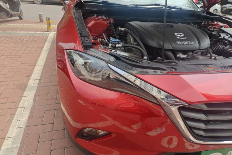 Used Mazda CX-4 2018 2.0L Automatic Two-Wheel Drive Blue Sky Leading Edition China V Standard Right Front Headlight