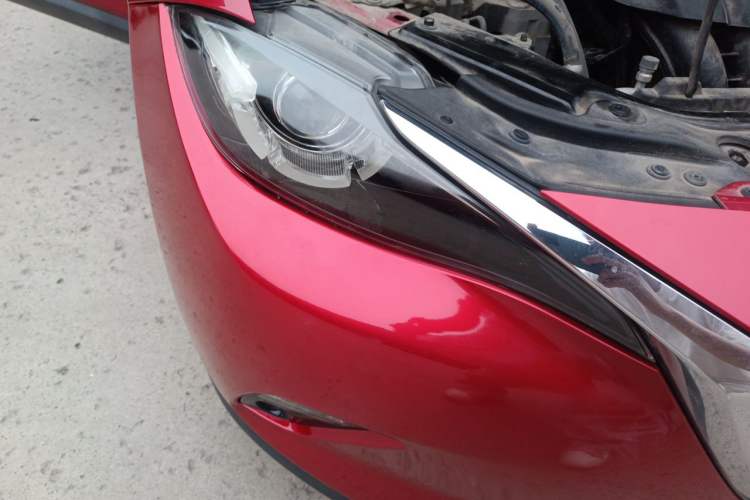 Used Mazda CX-4 2018 2.0L Automatic 2WD ZhiLing Tech Edition China V Standard Right Front Headlight