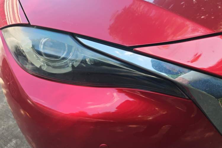 Used Mazda CX-4 2018 2.0L Automatic Two-Wheel Drive Blue Sky Premium Upgrade Version China VI Standard Right Front Headlight