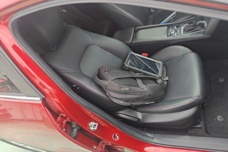Used Mazda CX-4 2018 2.0L Automatic Two-Wheel Drive Blue Sky Exploration Version China V Standard Right Front Seat