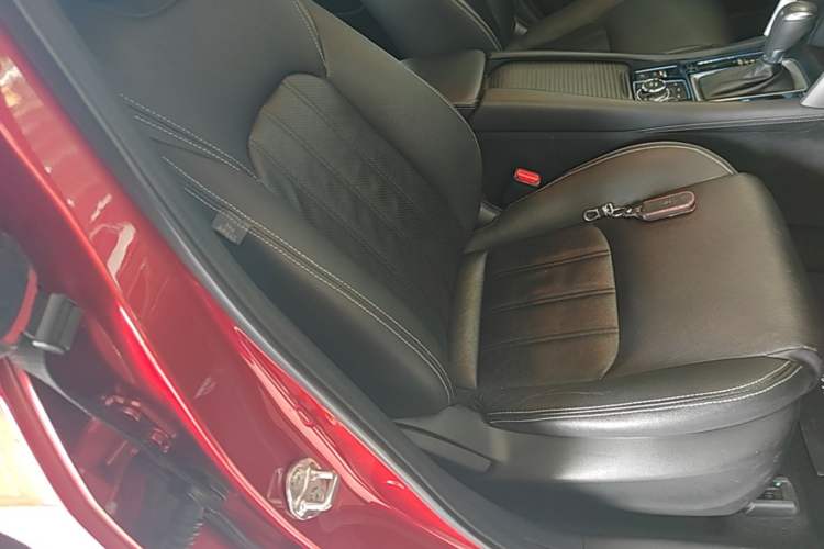 Used Mazda CX-4 2018 2.0L Automatic Two-Wheel Drive Blue Sky Dynamic Version China V Standard Right Front Seat