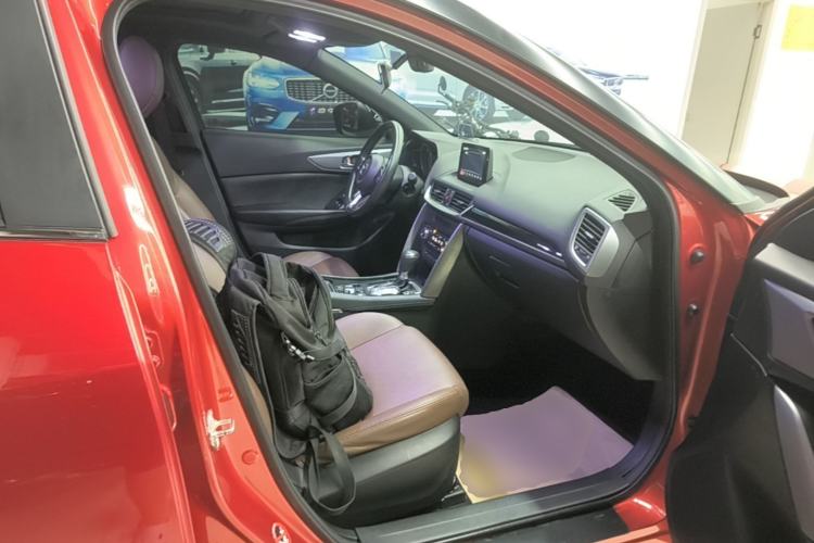 Used Mazda CX-4 2018 2.0L Automatic Two-Wheel Drive Blue Sky Exploration Version China V Standard Right Front Seat