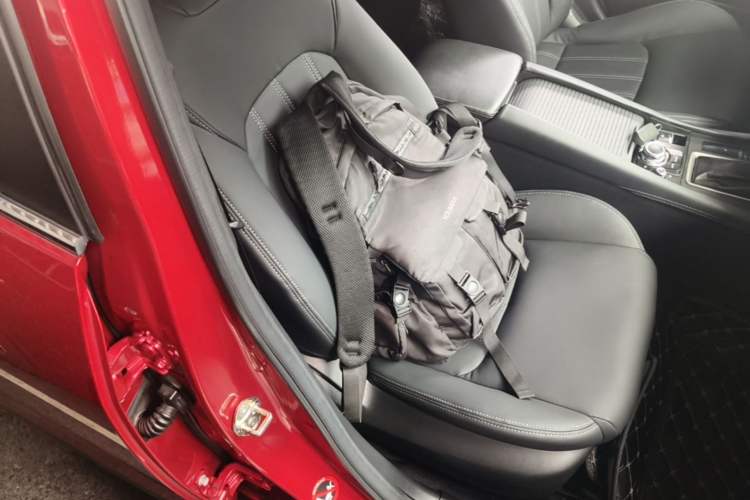 Used Mazda CX-4 2018 2.0L Automatic Two-Wheel Drive Blue Sky Dynamic Version China V Standard Right Front Seat