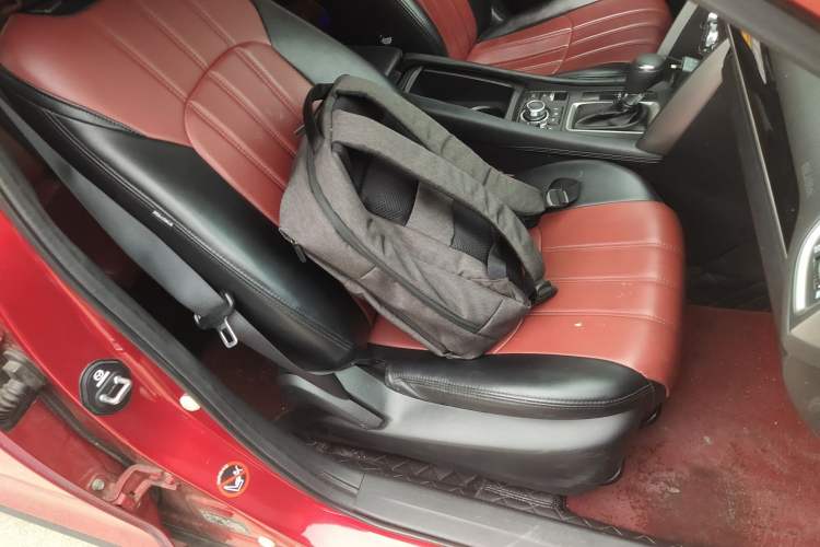 Used Mazda CX-4 2018 2.0L Automatic Two-Wheel Drive Blue Sky Dynamic Version China V Standard Right Front Seat