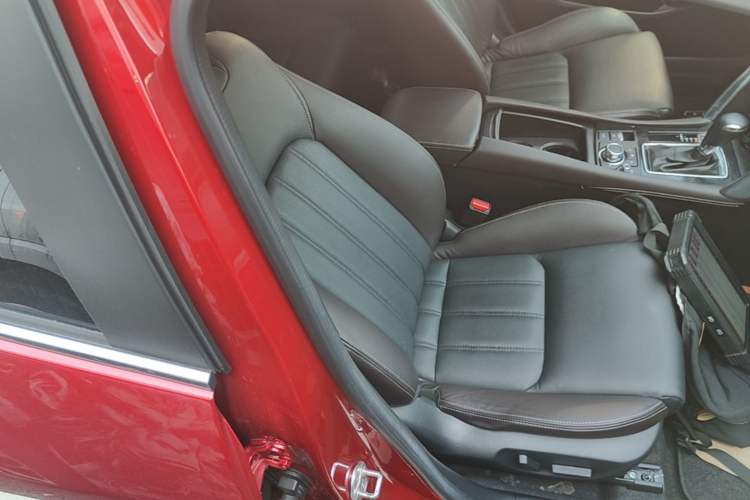 Used Mazda CX-4 2018 2.5L Automatic 4x4 Sky Blue Passion Tech Limited Edition Right Front Seat