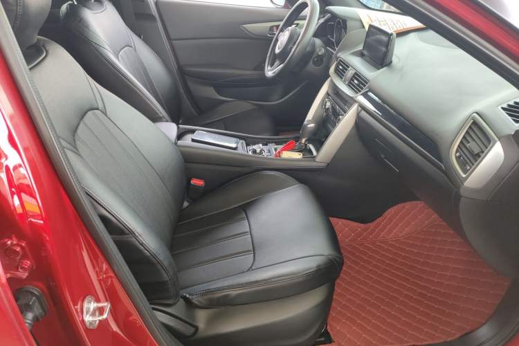 Used Mazda CX-4 2018 2.0L Automatic 2WD Blue Sky Exploration Edition China VI Standard Right Front Seat