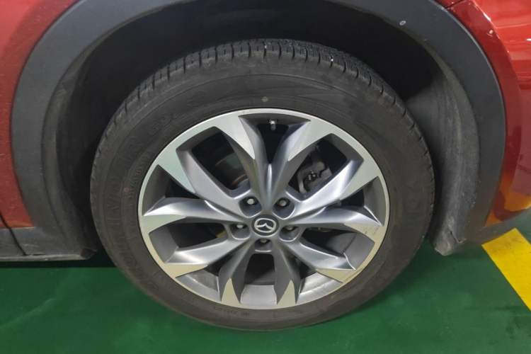 Used Mazda CX-4 2018 2.5L Automatic 4x4 Sky Blue Passion Tech Limited Edition Right Front Wheel Hub