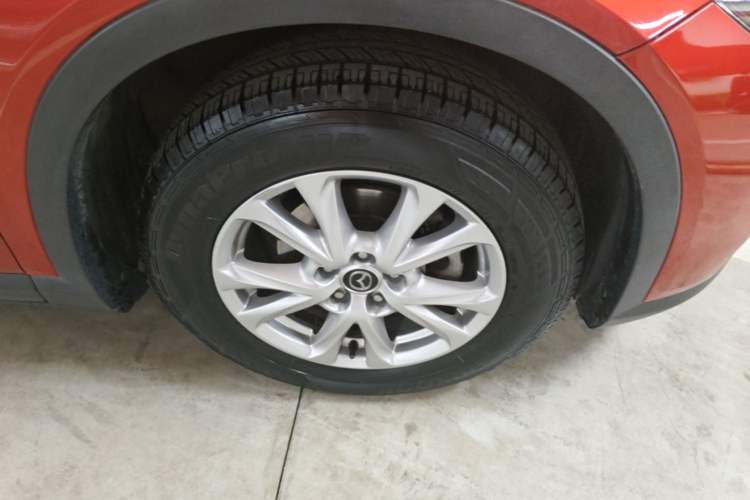 Used Mazda CX-4 2018 2.0L Automatic Two-Wheel Drive Blue Sky Premium Tech Limited Edition Right Front Wheel Hub