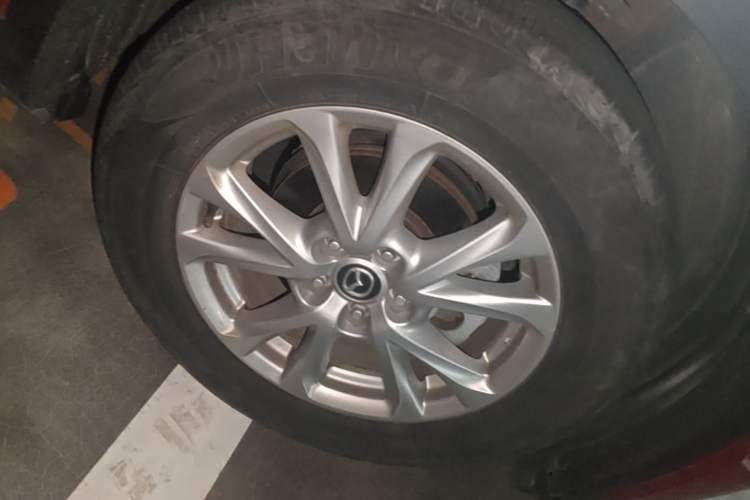 Used Mazda CX-4 2018 2.0L Automatic Two-Wheel Drive Blue Sky Exploration Version China V Standard Right Front Wheel Hub