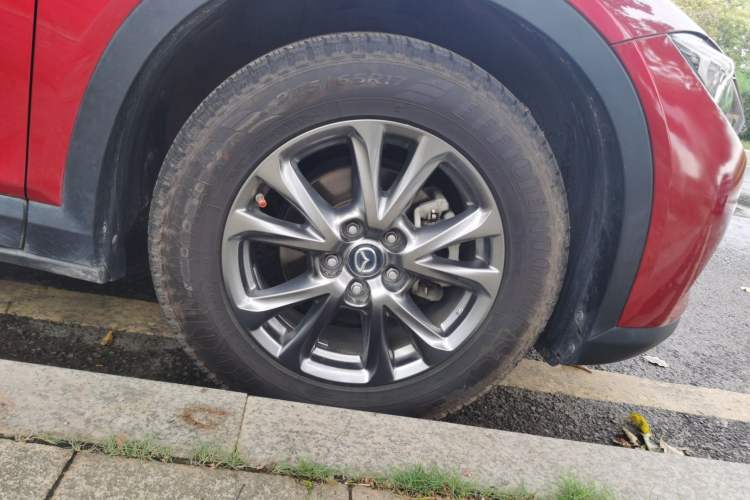 Used Mazda CX-4 2018 2.0L Automatic Two-Wheel Drive Blue Sky Leading Edition China V Standard Right Front Wheel Hub
