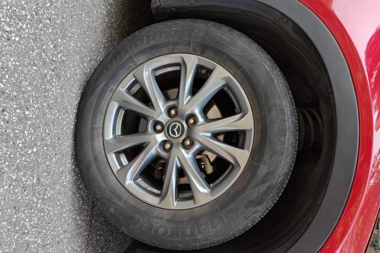 Used Mazda CX-4 2018 2.0L Automatic Two-Wheel Drive Blue Sky Premium Upgrade Version China V Standard Right Front Wheel Hub