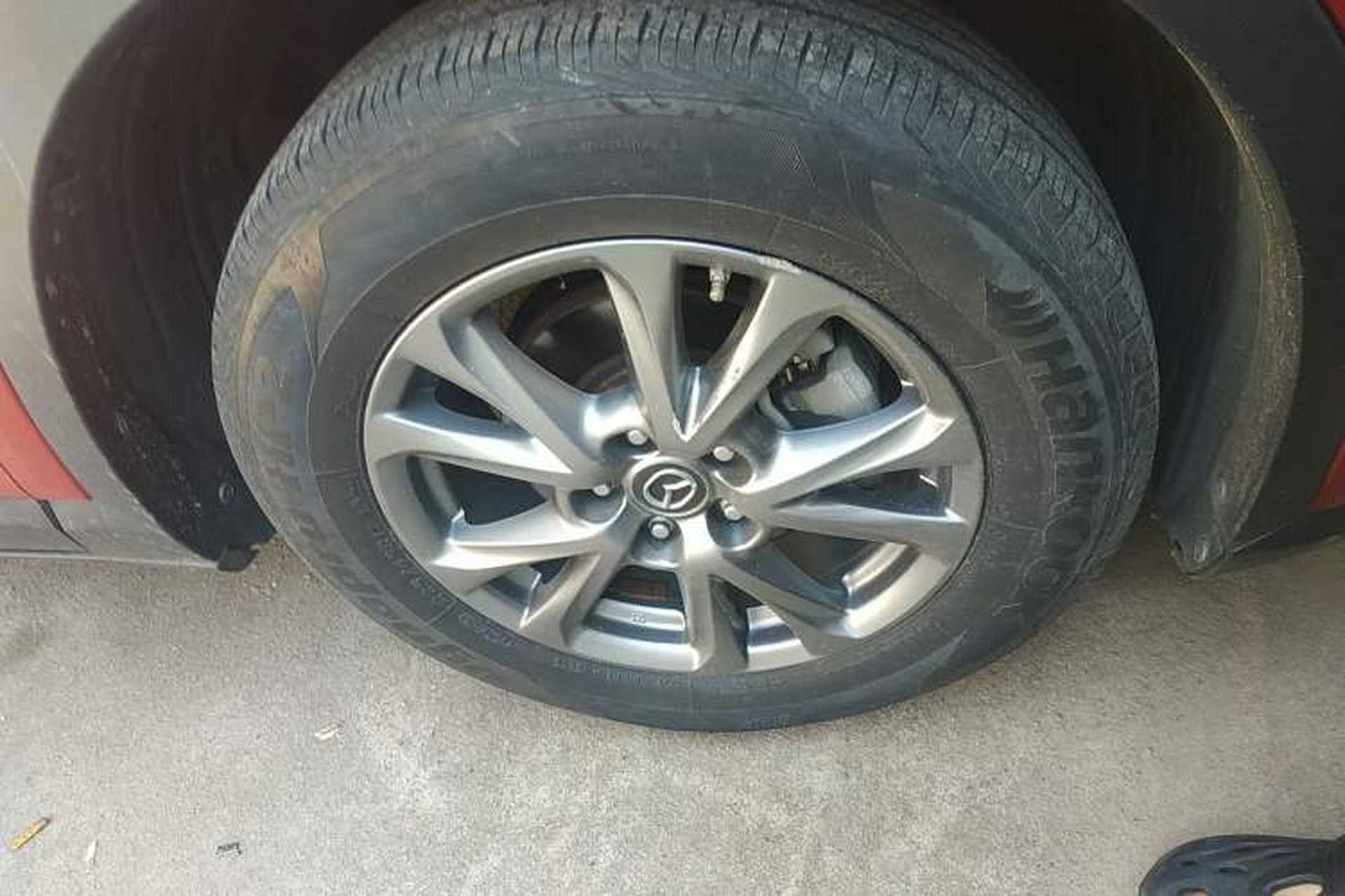 Used Mazda CX-4 2018 2.0L Automatic Two-Wheel Drive Blue Sky Premium Tech Limited Edition Right Front Wheel Hub