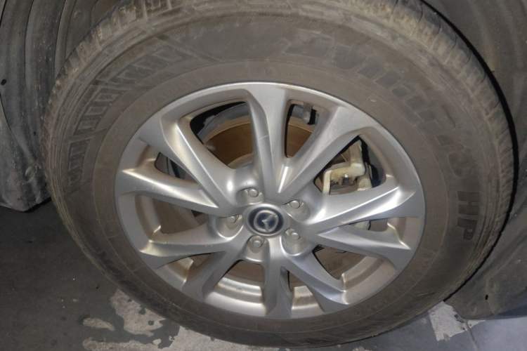 Used Mazda CX-4 2018 2.0L Automatic Two-Wheel Drive Blue Sky Dynamic Version China V Standard Right Front Wheel Hub