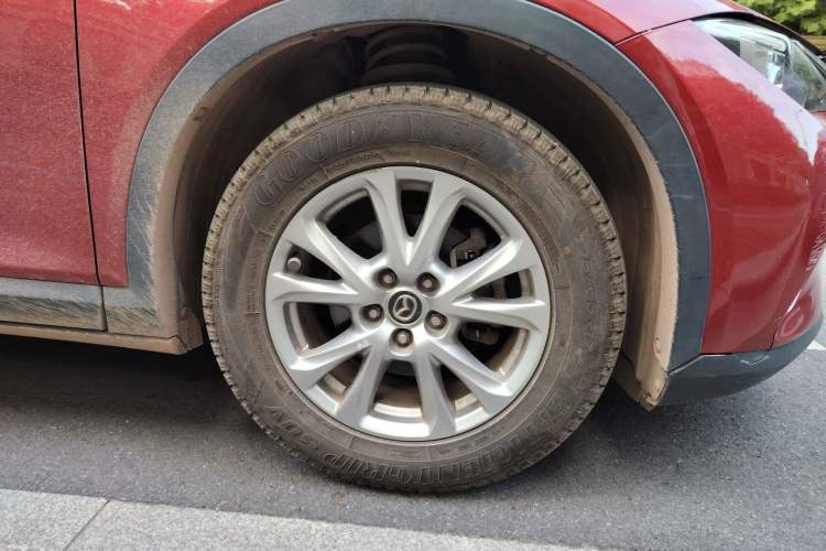 Used Mazda CX-4 2018 2.0L Automatic Two-Wheel Drive Blue Sky Dynamic Version China V Standard Right Front Wheel Hub